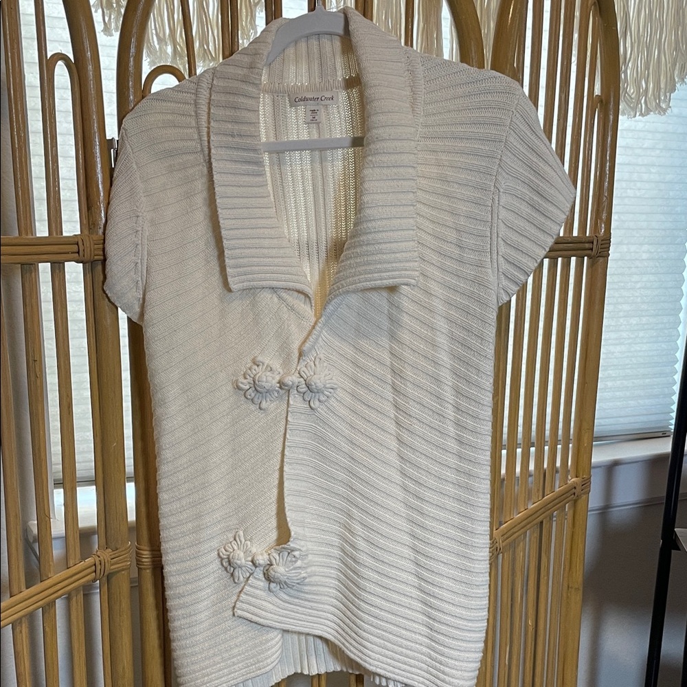 Coldwater Creek Cream Knit Cardigan Sweater Short Sleeve Floral Toggles M - Picture 2 of 8